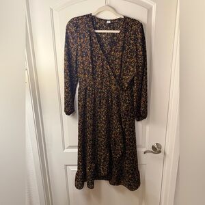 Old Navy Black Floral Long Sleeve Dress
